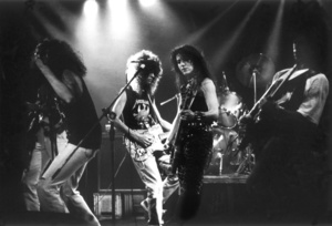 F.Band, Lory Finocchiaro, Marcelo Fornazier, Marcinho Ramos, Egisto Ophodge, King Jim, Edinho Espíndola, Porto de Elis, Teatro Bar, Porto Alegre, 1991