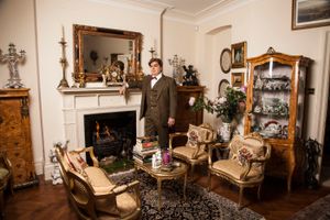 Iranian living room in London,Babak Emamina,