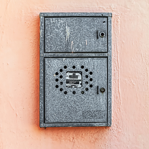 From the series ElectriCity/Della serie ElettriCittà.