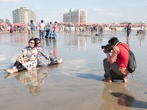 The Vanishing Photographers # 07