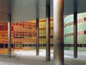 Almere #7, 2007, c-print, 100x127 cm  © 2013 Matthias Hoch/ VG Bild-Kunst Bonn