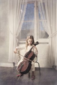 Little cellist