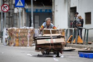 A cardboard collector in Macau