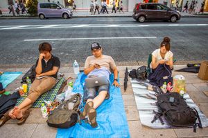 iPhone fans