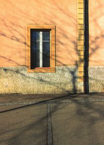 Street walls 19