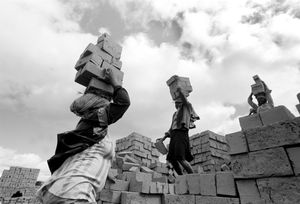 "Brickmakers" Antananarivo 1993