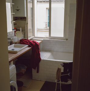inhabited #4, bathroom