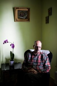 Iranian living room in London,Dr, Mahmud kavir, University lecturer