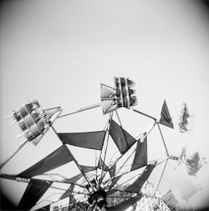 Flying © Isa Leshko