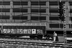 Fag break at a station in Austria