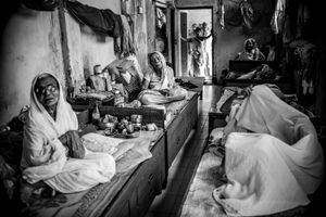 All Women’s Conference ashram. Widows lives in common dormitories where privacy, private properties are not allowed, and where the risk of transmission of diseases is high.