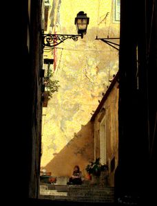 SUN AND SHADOW ARAB QUARTERS LISBON