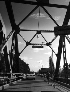 El Puente / The Bridge
