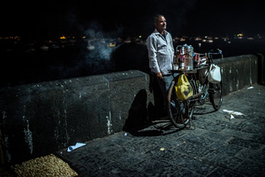 Chai seller near Mumbai Gate of India.
