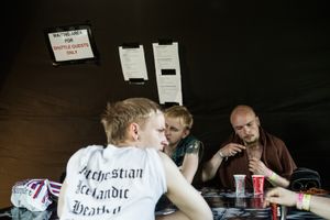 #2 : Fríði, John and Jenus.