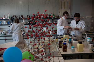 Highschoool chemistry course