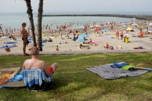 © Oliver Weber - Social Life at Beach