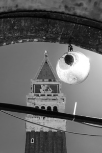 One Day in Venice: View upwards