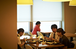 Waiting for a flight to Seoul, in Busan.She was about to have dinner and she was famished. Because of her apperance and her choice of meal, no one took special notice of her, believing she was just any elderly lady.