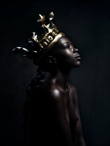 Queen B
