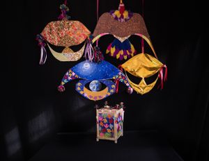 The kites and the lantern