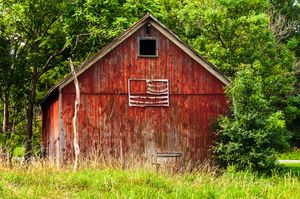 Barn/Faded Glory                         Vernon, NY