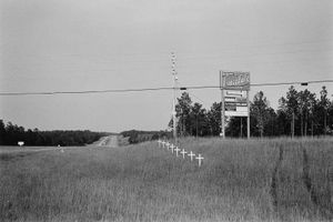 Lucedale, Mississippi, 1999 © Peter Kayafas