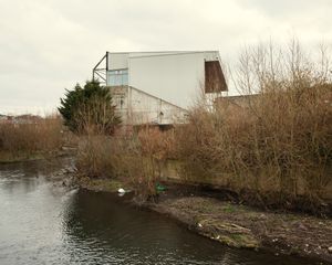 5.	Tolka Park