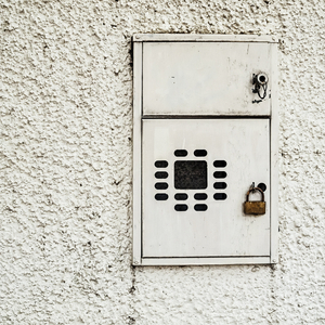 From the series ElectriCity/Della serie ElettriCittà.
